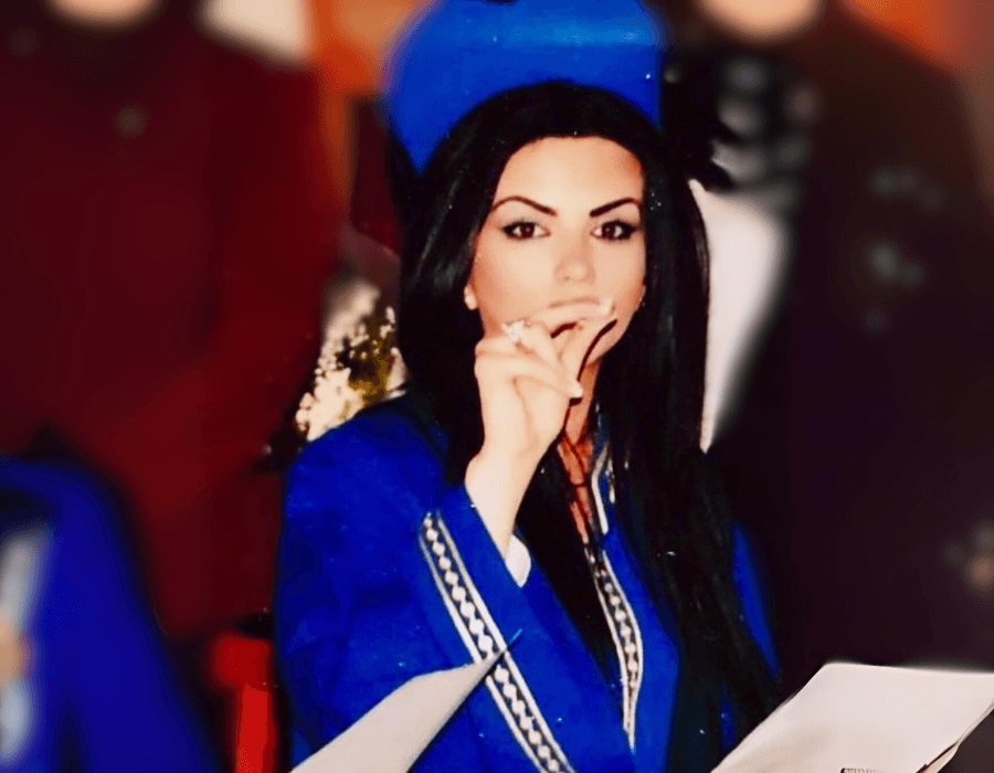 Πρώτα χρόνια και εκπαίδευση