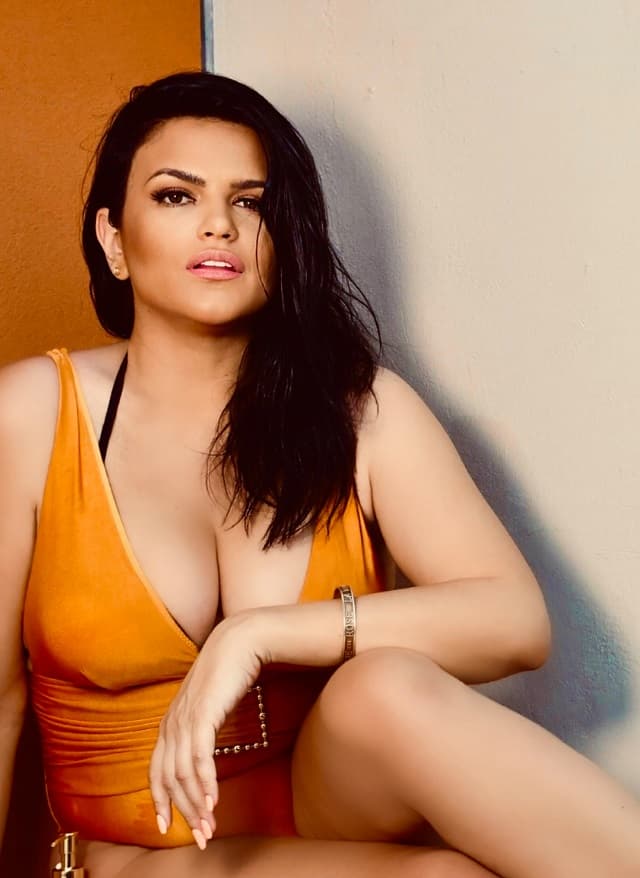 Skincare routine για ραγάδες. Πώς θα διατηρήσετε τη λεία και σφριγηλή επιδερμίδα σας σε τρία βήματα;